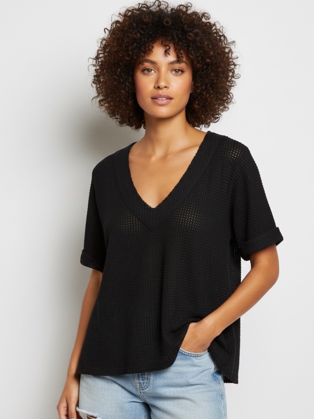 POL Black waffle knit v-neck size Small